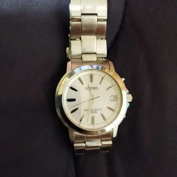 SEIKO 솔라 시계 화이트