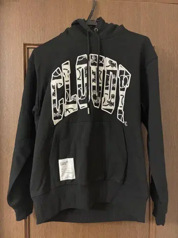 CLOUDY 블랙 후드티 미사용
