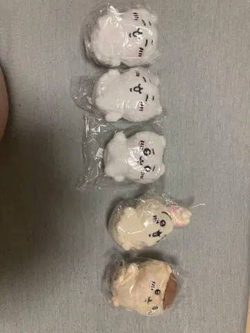 앉은 봉제 인형 1 2