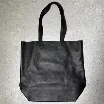 A.P.C. 아페쎄 블랙 가죽 토트백