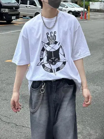 [ chikashitsu+ ] oversized cats t-shirt