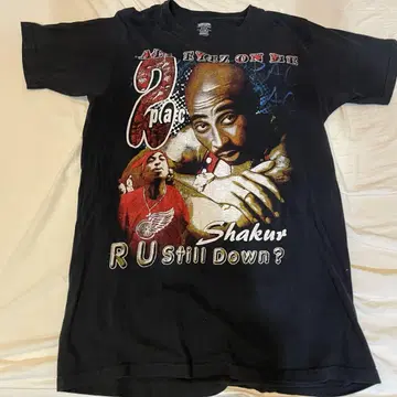 TuPac 그래픽 티셔츠 블랙