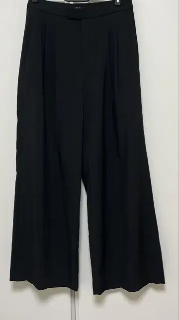 유니클로 감동 턱 와이드 팬츠 S 블랙 UNIQLO:C