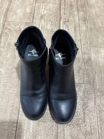 BELL FLORALIE 블랙 사이드 고어 부츠