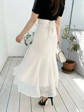립서비스 머메이드 스커트 아이보리
