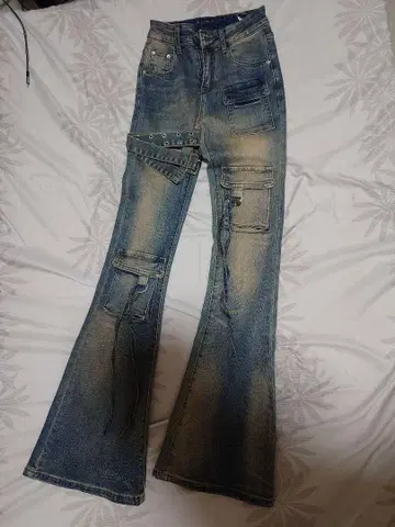 카고 스타일 부츠컷 데님