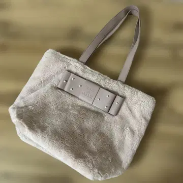 메종 드 플뢰르 Maison de FLEUR 펄 리본 퍼 토트백
