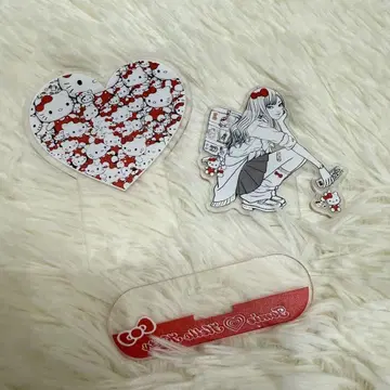 미사용 새상품 이토 준지 x 산리오 아크릴 스탠드 갸루 토미에 키티