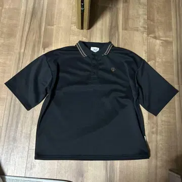 WETTEMPT 블랙 반팔 피케 셔츠
