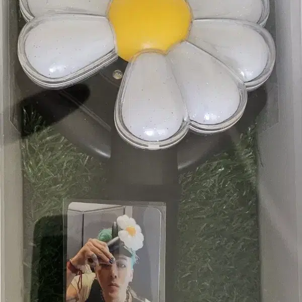 G-DRAGON | 지드래곤 G-dragon Lightstick Scarf Neckcuff Set