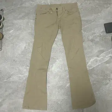 토네이도 마트 tornado mart 플레어 데님