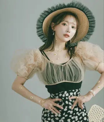 새상품 Crayme 튤 퍼프 슬리브 시어 슬리브