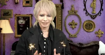 레어 hyde 착용 같은 형태 동일 컬러