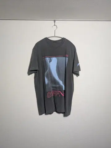 ROTA STIFF Neck 그레이 티셔츠