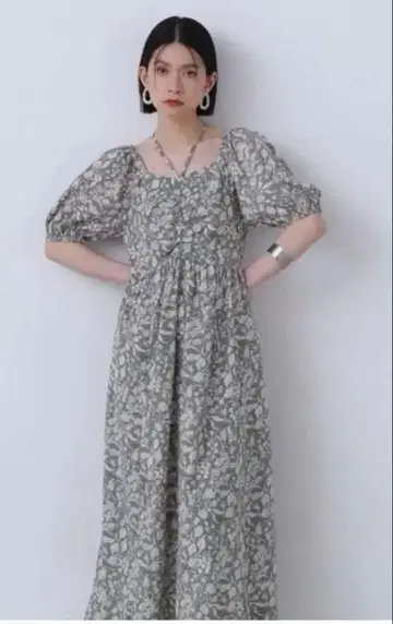 내추럴 뷰티 베이직 홀터넥 원피스 S
