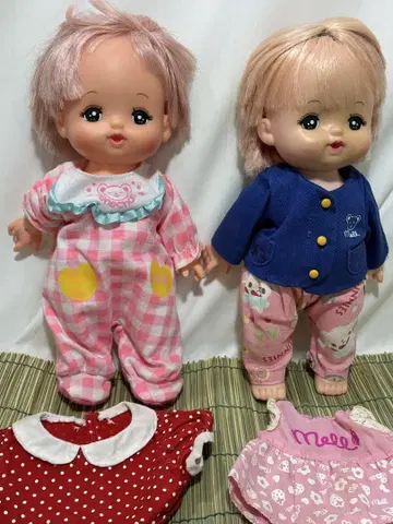 리카짱 인형 2체와 의류 세트