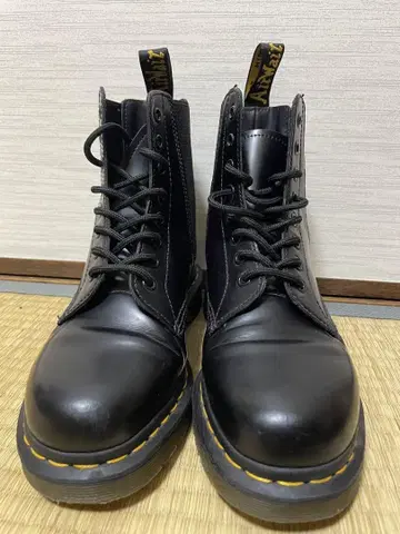 Dr. Martens (닥터마틴) 1460 HARPER (8홀)