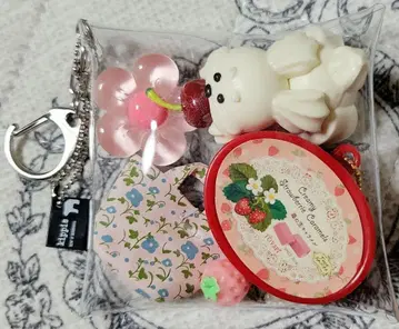 가챠  파우치 딸기 캐러멜 키피스 kippis 휘핑 강아지