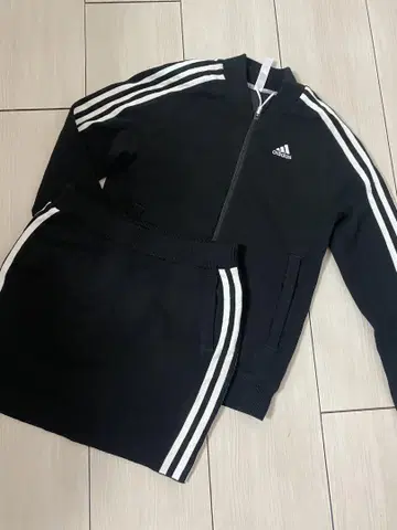 adidas 블랙 자켓 스커트 세트 s
