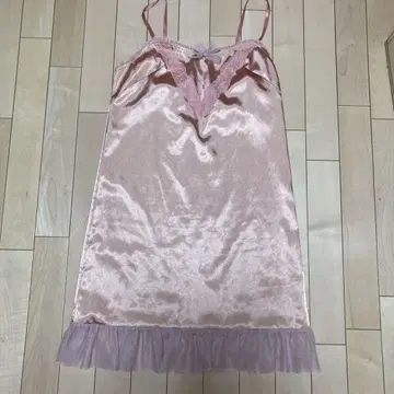 르살롱디 핑크 계열 이너