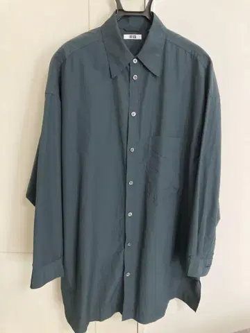UNIQLO U 유니클로U 롱 셔츠 다크 그린