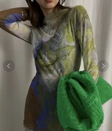 새상품급 Ameri MEDI ERIN SHEER TOP