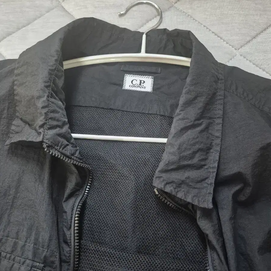 CP COMPANY | cp컴퍼니 110) CP Company Overshirt Windbreaker