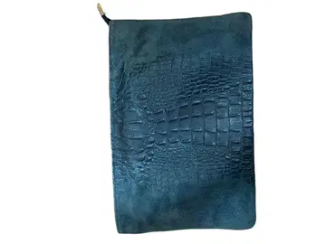 GENUINE LEATHER 다크 블루 크로커다일풍 클러치백