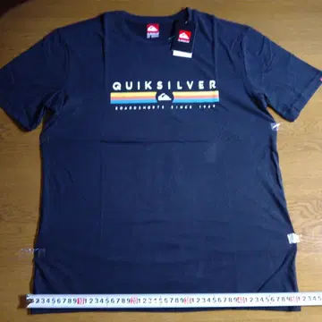 QUIKSILVER 로고 T셔츠 블랙 남녀 공용