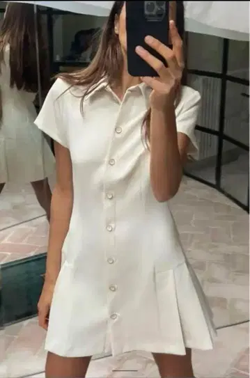 네고 가능 미사용 새상품 클리닝 완료 ZARA 카라 부착 미니 원피스