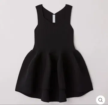 새상품급 CFCL POTTERY SLEEVELESS TOP 블랙