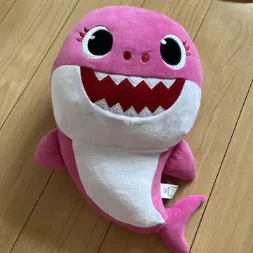 음성 재생 기능이 있는 상어 모양 봉제 인형
