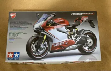 타미야 미조립 DUCATI 1199 파니갈레 S 트리콜로레