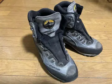 LA SPORTIVA 등산화 GORE-TEX 그레이/블랙