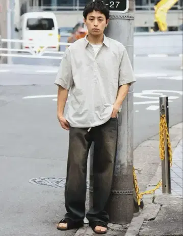 BEAMS 와이드 핏 데님 팬츠