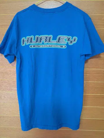 90년대 USA 제작 HURLEY 티셔츠 S 사이즈