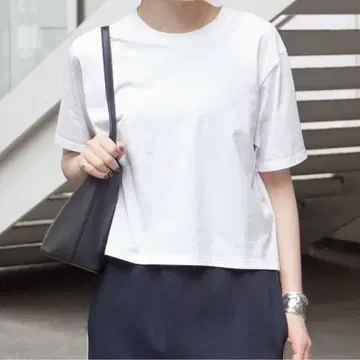 [새상품] EVERYDAY I LIKE. 베이직 크롭 T셔츠