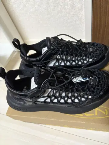 스나이델 keen 샌들