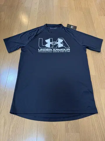 UNDER ARMOUR T셔츠 블랙