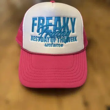 FREAKY Friday 트래커 캡