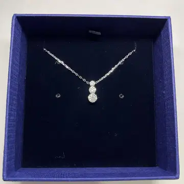 스와로브스키 어트랙트 트릴로지 라운드 목걸이 5414970