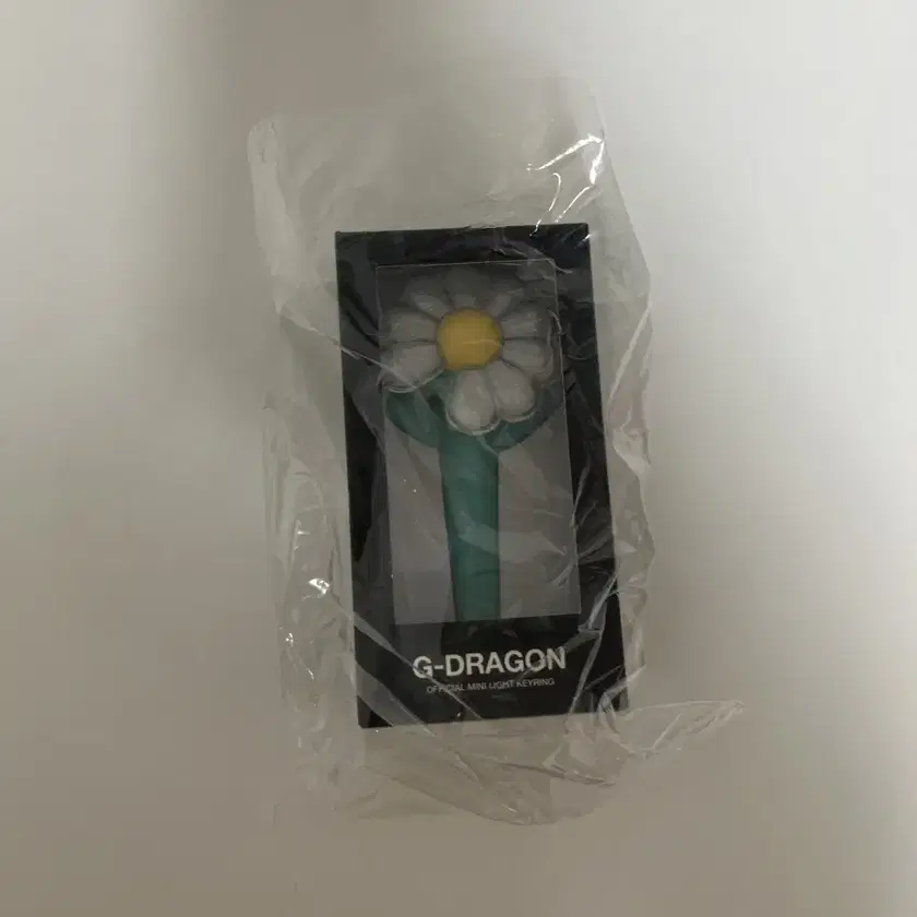 G-DRAGON | 지드래곤 G-dragon Mini Light Keyring Mint on
