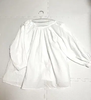 유니버설 티슈 상의