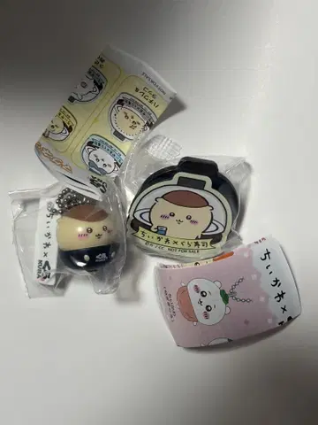 치이카와 (먼작귀) x 쿠라스시 밤만쥬 피규어 마그넷 세트