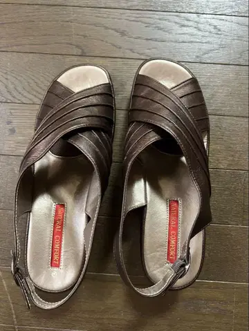 NATURAL COMFORT 브라운 컴포트 샌들