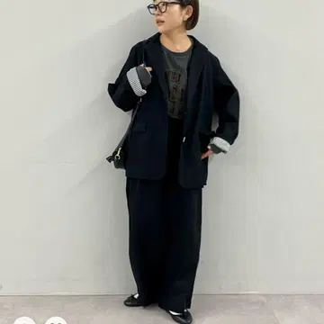 퓨어세신 블랙 테일러드 자켓 스트라이프 소매 셋업