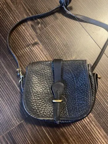 블랙 가죽 숄더백 DOONEY & BOURKE