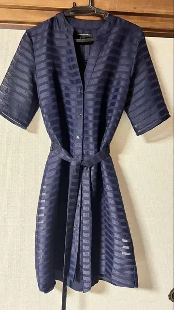 네이비 스트라이프 반팔 미니 원피스