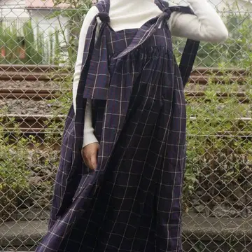 tope cross strap dress