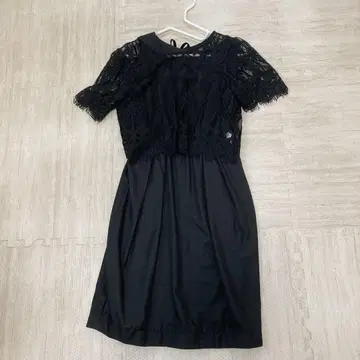레이스 탑 블랙 미디 기장 원피스 나노 유니버스